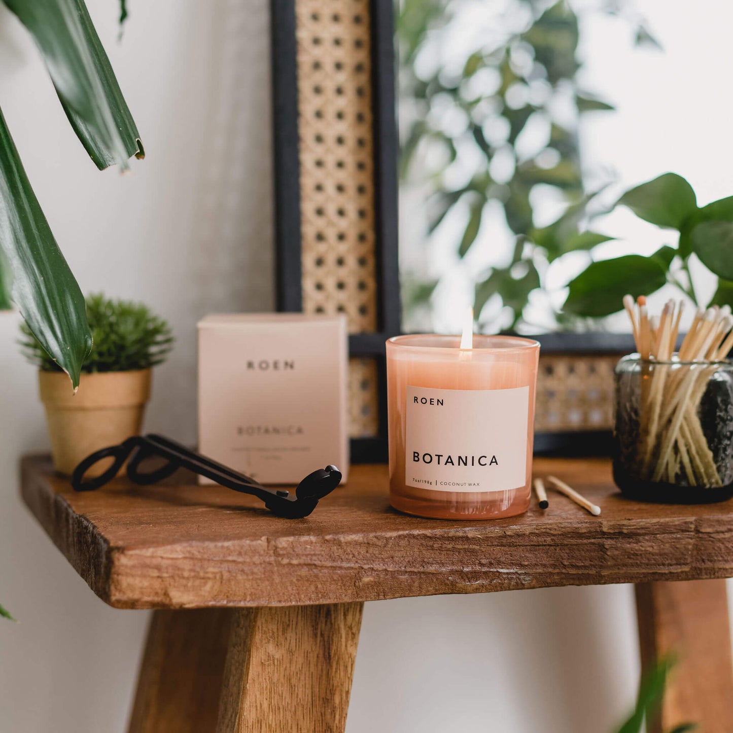 R O E N Botanica Scented Candle - Osmology Scented Candles & Home Fragrance